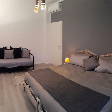 A Magiun 2 Appartement Genua Buitenkant foto