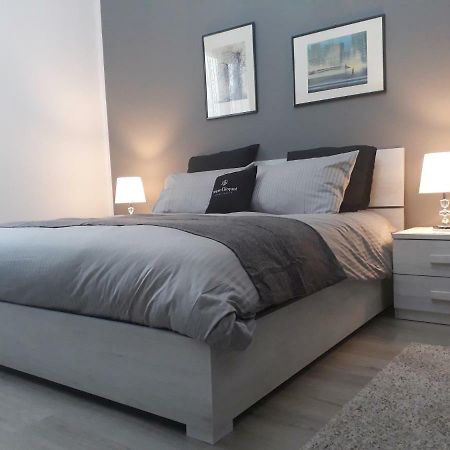 A Magiun 2 Appartement Genua Buitenkant foto