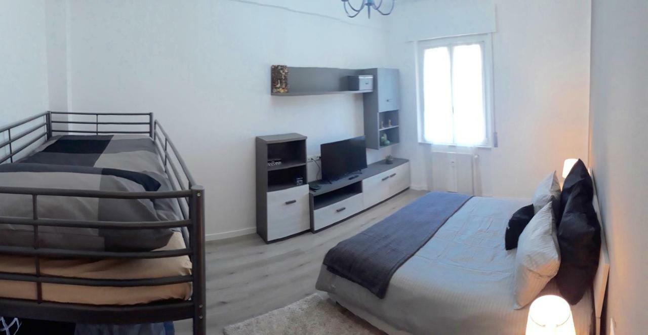 A Magiun 2 Appartement Genua Buitenkant foto